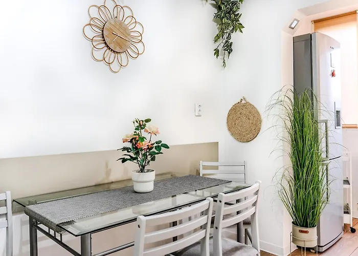 Family - Calliope - By Openhouse