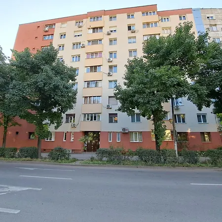 Family - Calliope - By Openhouse Apartment